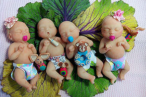 Bebés de silicona en miniatura